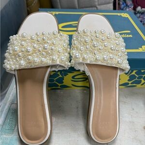 Elegant Pearl Embellished Slide Sandals